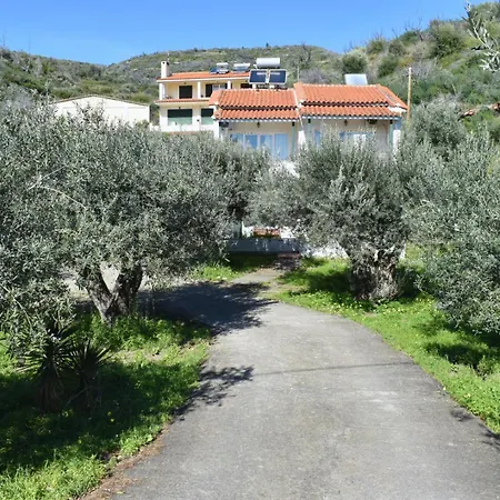 Concert Apartments, Seaside In Kochyli, Limni Evia 3*