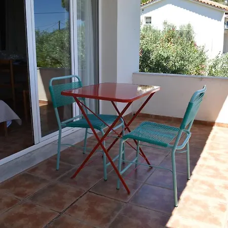 Concert Apartments, Seaside In Kochyli, Limni Evia Апарт-отель Retsinolakkos